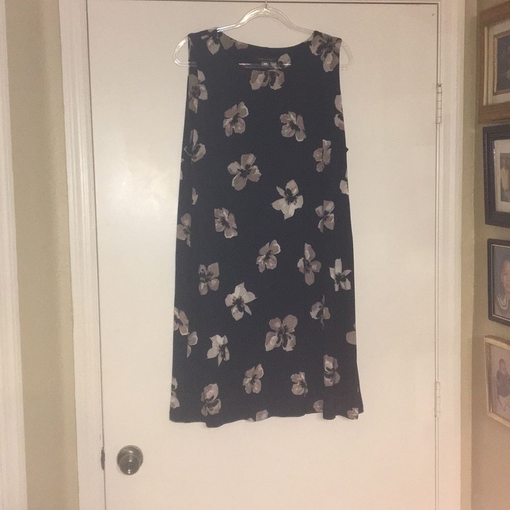 Tommy Hilfiger dress blue with flowers on it